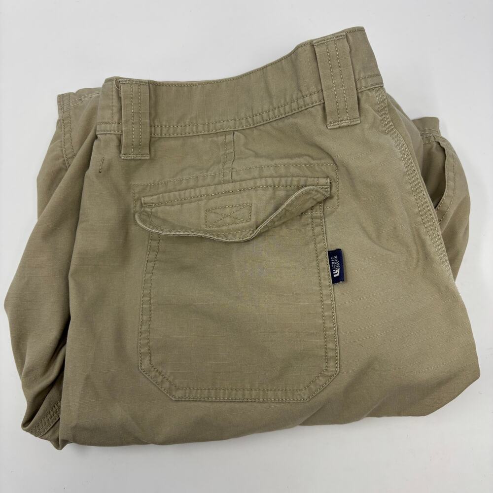 The North Face Mens Sz38 Regular Beige Cargo Shorts - Picture 1 of 6
